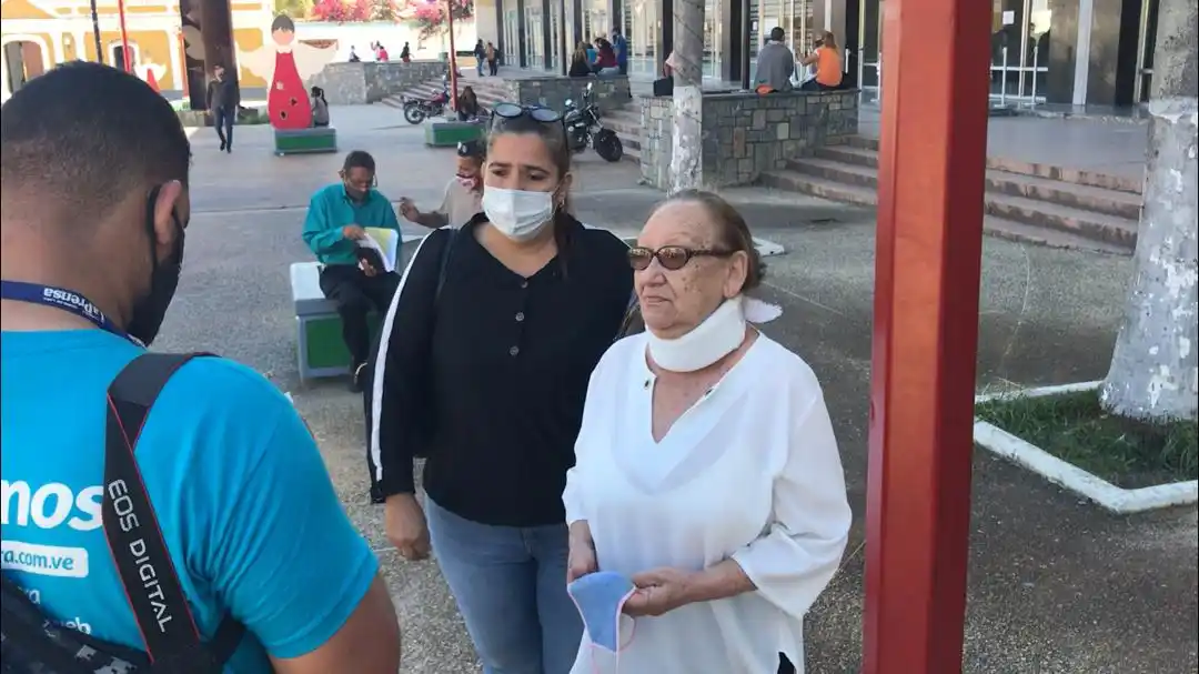 ANGUSTIADOS: Familiares de detenido por boicot al régimen exigen derecho a la salud por padecer de COVID-19