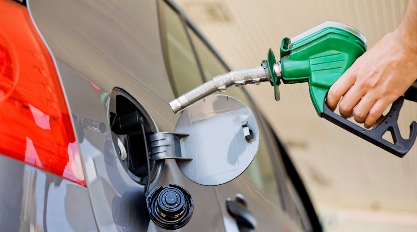 Por cuarta vez en el año, subirán los precios de los combustibles en mayo