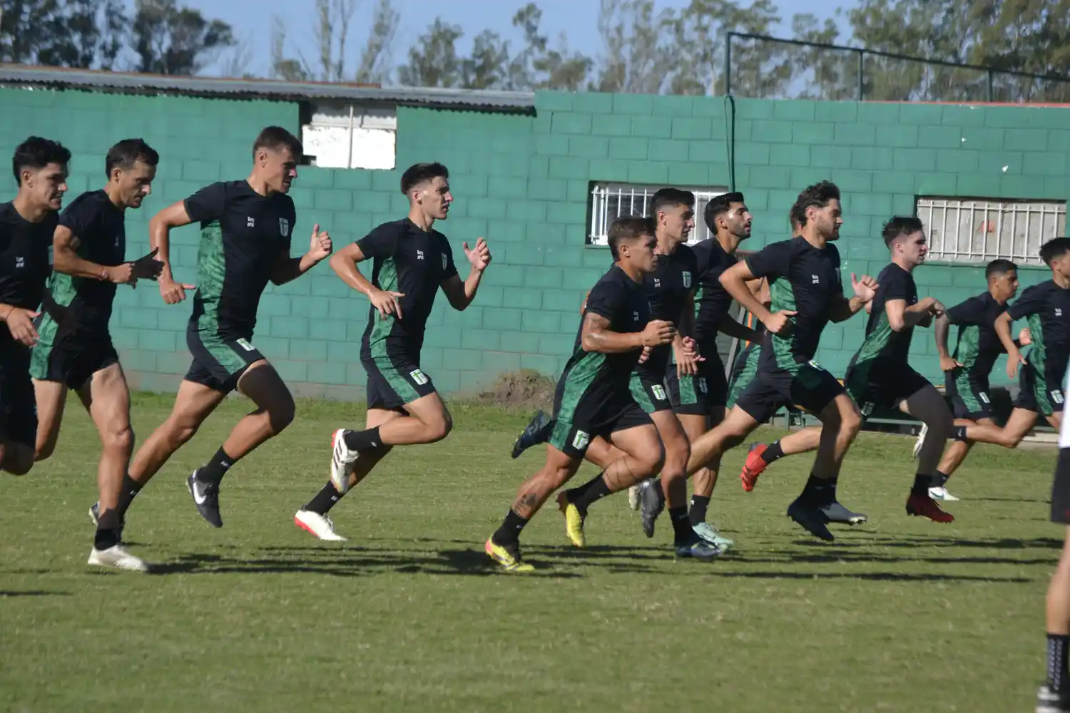La "Verde" entrena bajo las ordenes de Maza.
