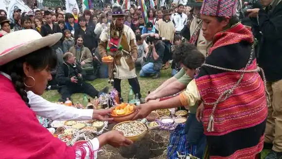 Con rituales ancestrales y profunda fe, los jujeños celebraron el Día de la Pachamama