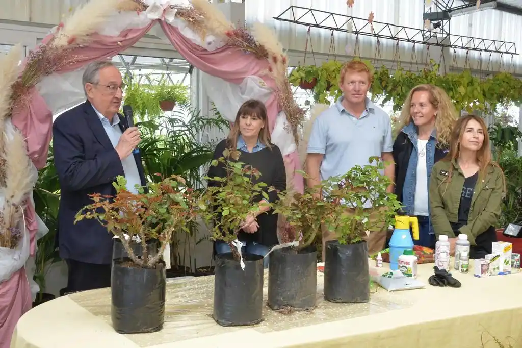 Con diferentes charlas y promociones, comenzó la primera edición de "Entre Viveros"