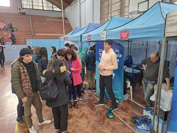 Se llevó a cabo la primera edición de la feria IT sobre informática y programación
