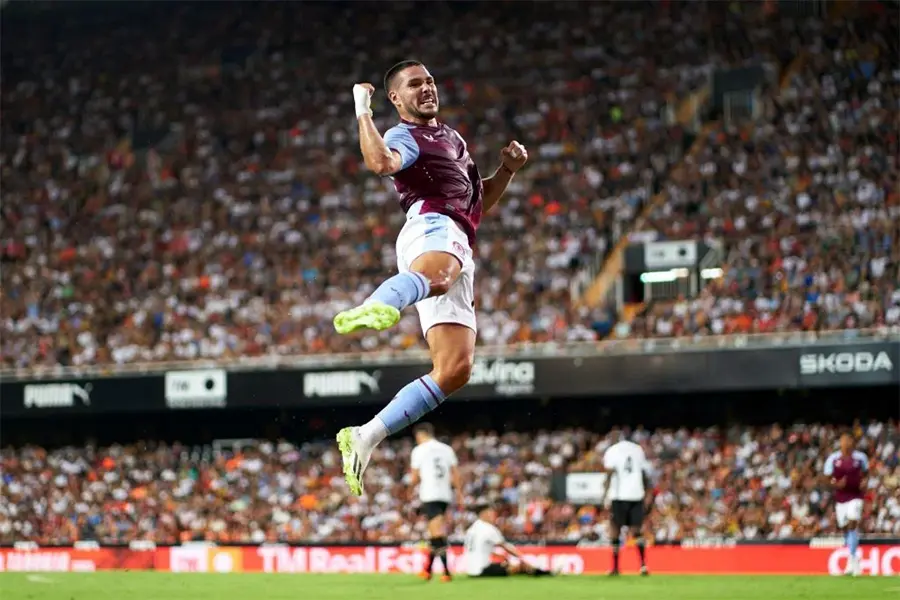 Gol de Buendía y “Dibu” Martínez titular en victoria de Aston Villa