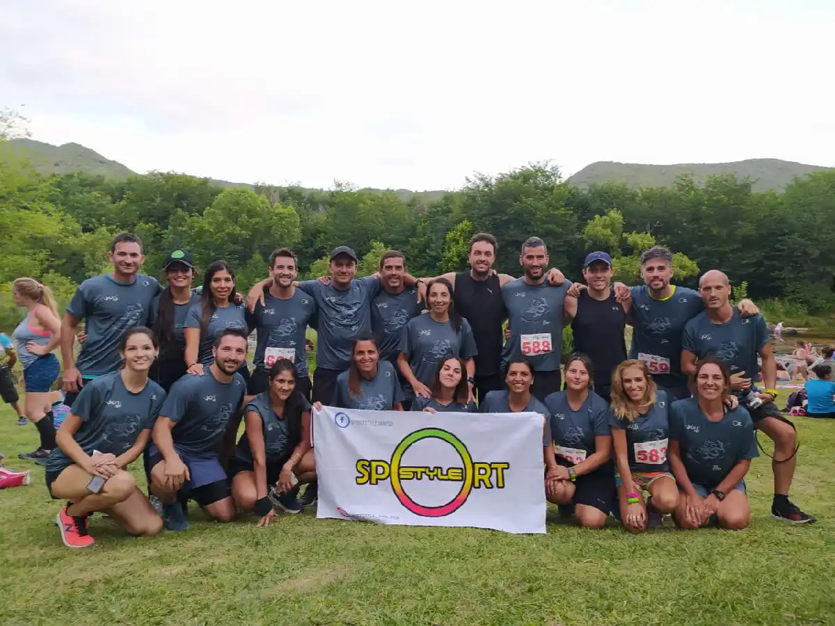 Corrieron de noche en las sierras