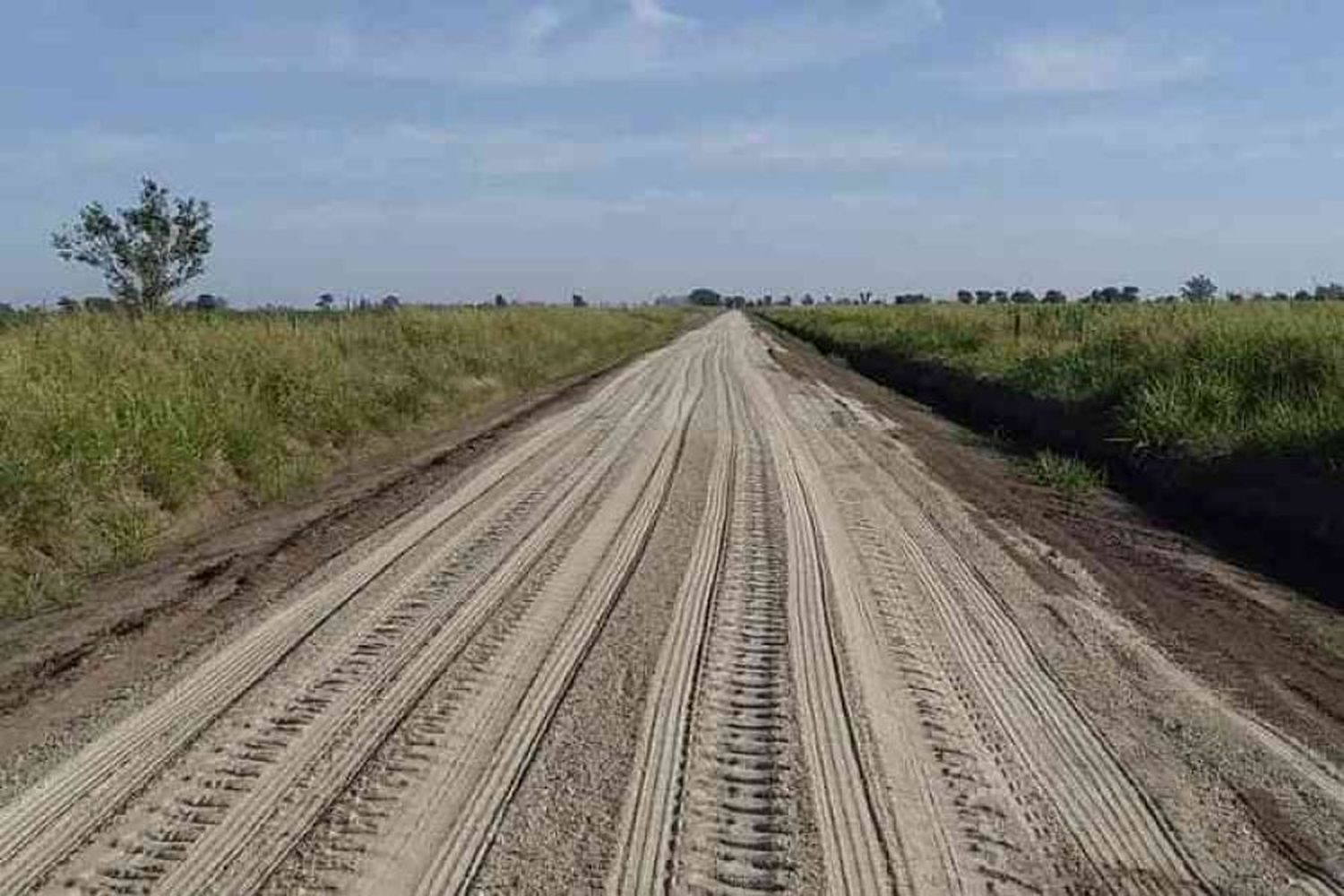 Se inauguran nuevas trazas del programa Caminos de la Ruralidad en Matilde y Pilar