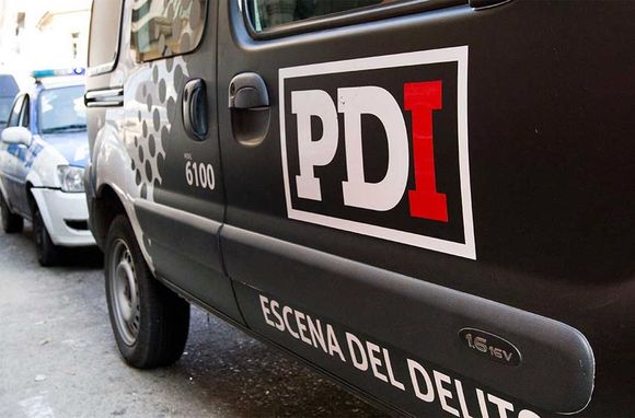 Un hombre fue detenido como principal sospechoso de incendiarle la casa a su ex mientras dormía con sus hijos en Casilda