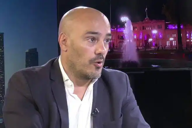 Lucas Romero, Dir. de Synopsis - Consultoría Política y Opinión Pública | Buenas y Santas
