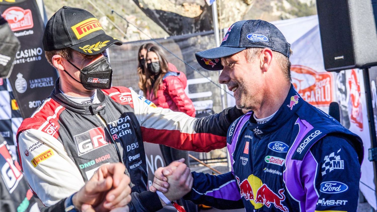 Ogier felicitó a Loeb, tras un nuevo e intenso duelo entre ambos.