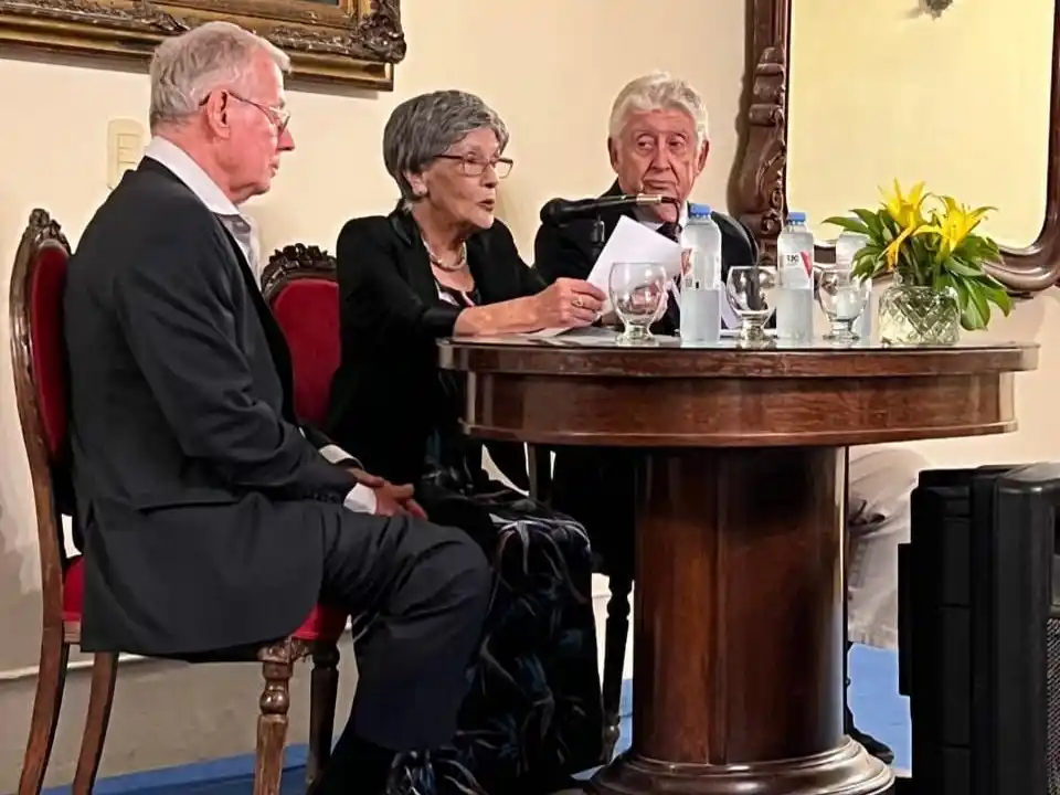 Presentación en el Club Social