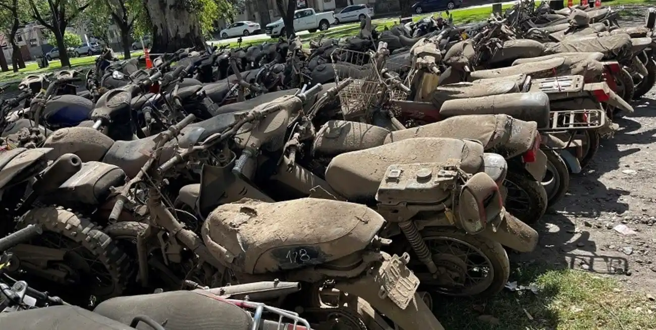 Compactarán más de 300 motos y el dinero recaudado será para dos entidades de bien público de Gálvez