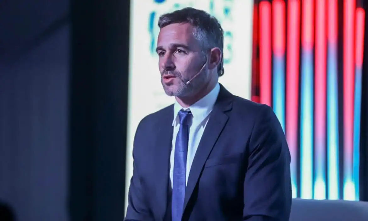 Federico Achával se mantiene entre los intendentes con mejor imagen del GBA