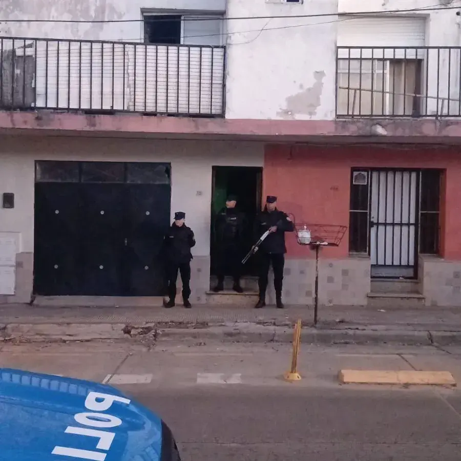 Allanaron una vivienda por una serie de estafas con comprobantes falsos de Mercado Pago en comercios de Concordia