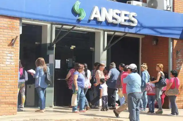 El Ingreso Familiar de Emergencia de $10.000 se empieza a pagar el 3 de abril
