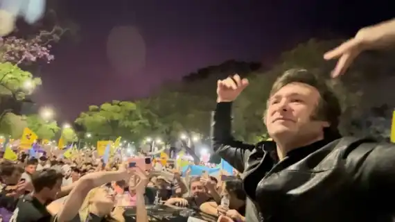 Milei suma a Corrientes en su gira de respaldo a candidatos libertarios