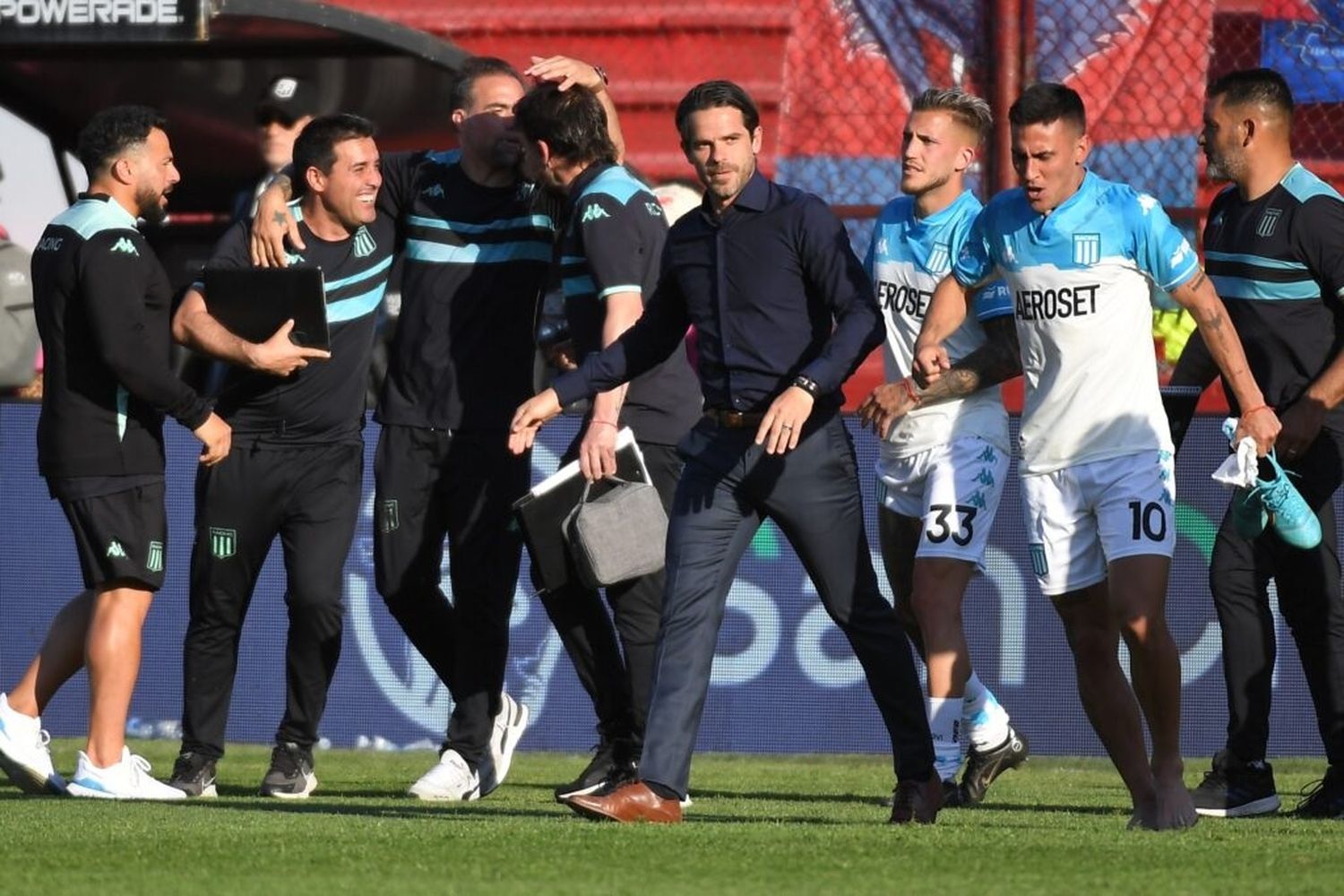 Racing recibe a Atlético Nacional con la obligación de ganar al menos con dos goles de diferencia