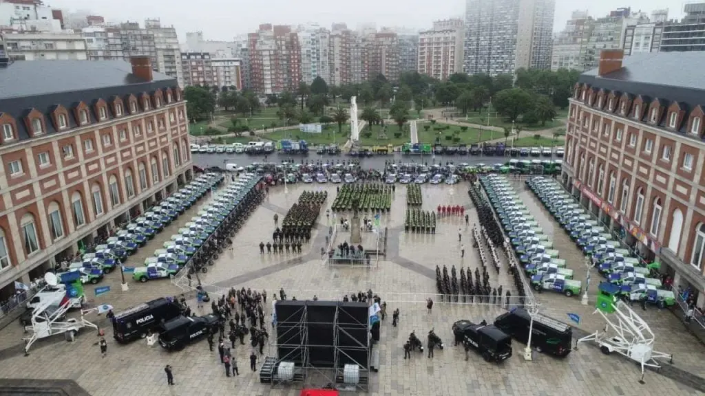 El lanzamiento volverá a la plazoleta Almirante Brown