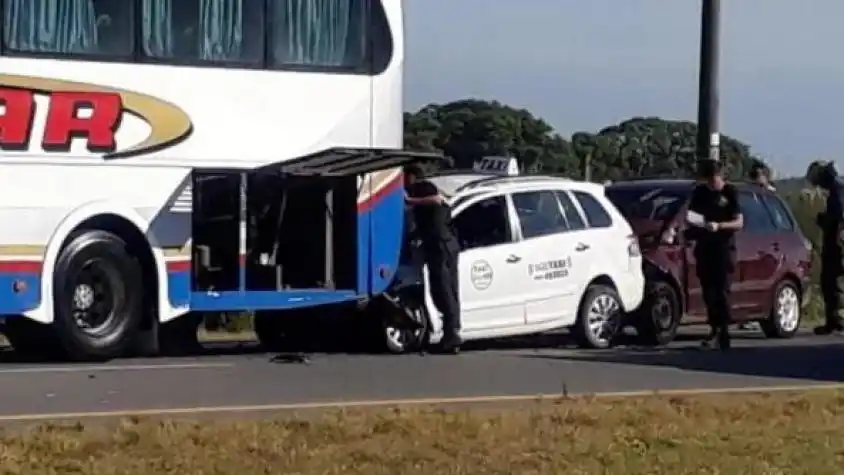 Doce heridos por un choque múltiple en la ruta 11