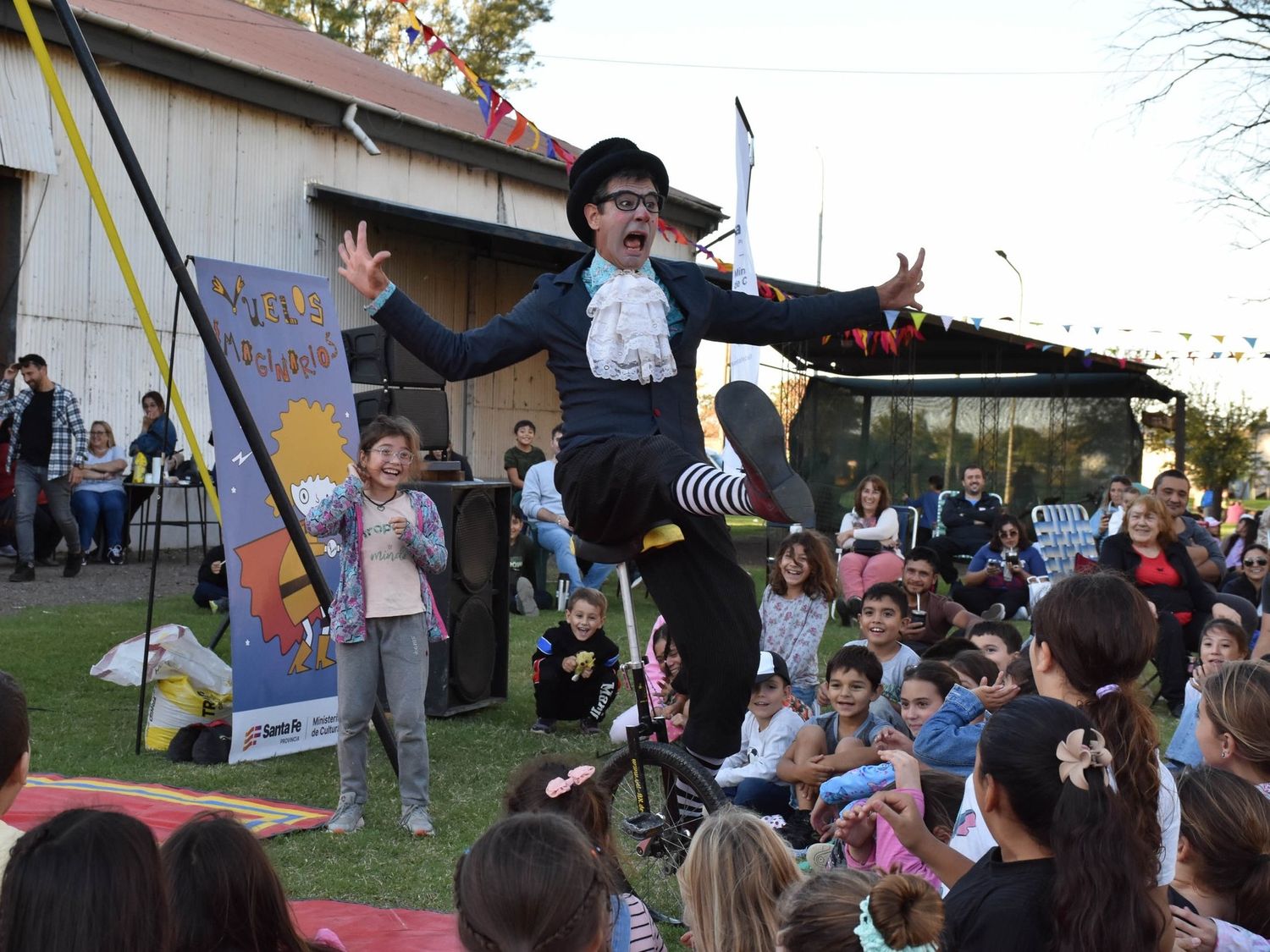 “Vuelos Imaginarios” despegó en Elortondo con arte, juegos y comunidad