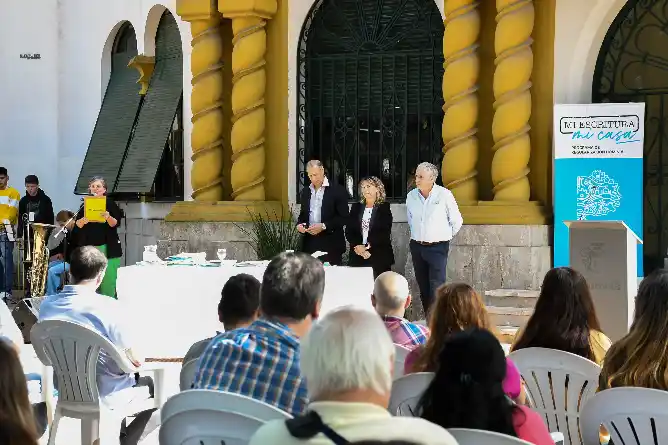 Javier Gastón: “Desde 2015, llevamos entregadas más de 2.300 escrituras”