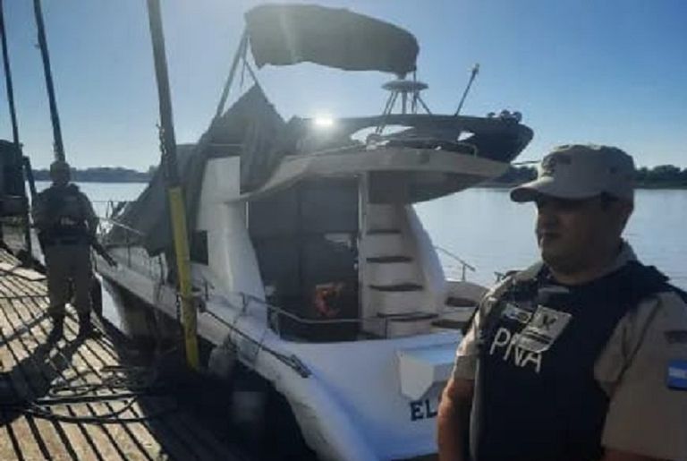 Yate secuestrado en el marco de la investigación en curso.