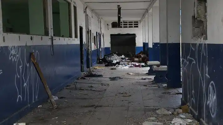 ¡REGRESO A CLASES ES UNA FANTASÍA! Escuelas en ruinas y sin condiciones de bioseguridad