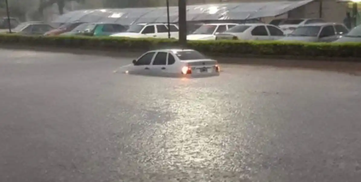 Gualeguay quedó bajo el agua: cayeron más de 100 milímetros en una hora