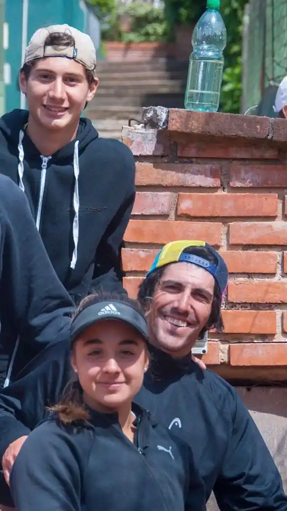 Cavallo, Zóttoli y el entrenador Jerónimo Beber.