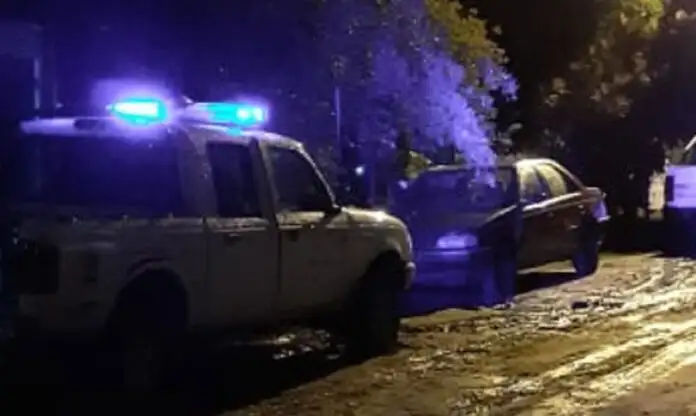 Escaparon de un control policial y terminaron chocando contra un patrullero