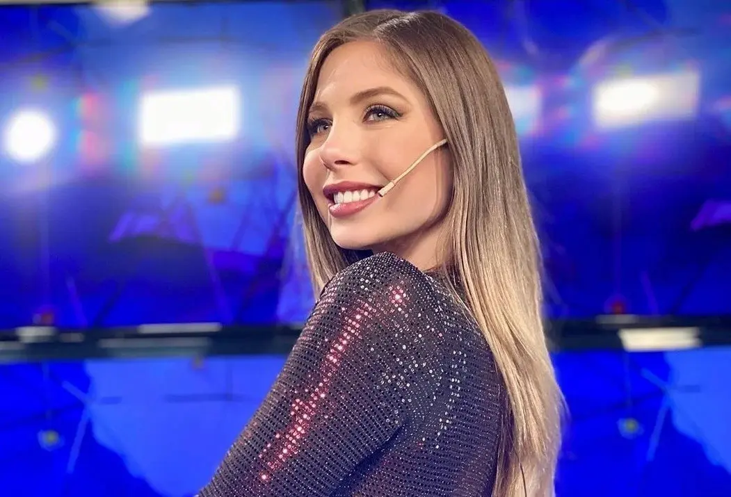 Romina Malaspina y un video tomando sol en bikini: “Si me critican desde acá no se escucha”