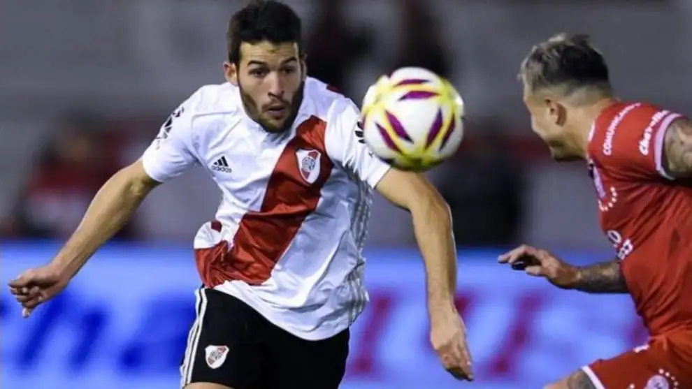 River pretende retener a Mayada