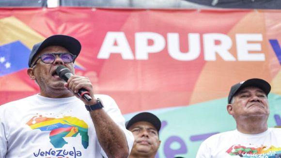 «EN GUYANA HAY UNOS ARRASTRADOS a la ExxonMobil»:     Jorge Rodríguez llama a «la batalla del 3 de diciembre»