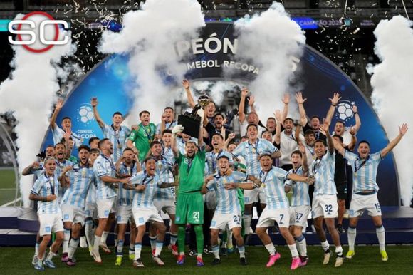 Racing campeón de la Recopa Sudamericana