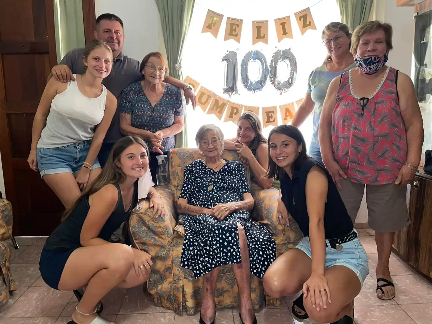 “Fita” cumplió 100 años y los festejó en vivo en Sin Galera