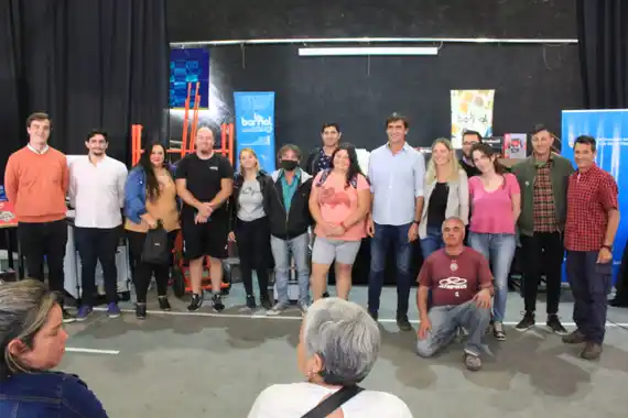 Entregaron herramientas e insumos a emprendimientos locales por más de siete millones de pesos