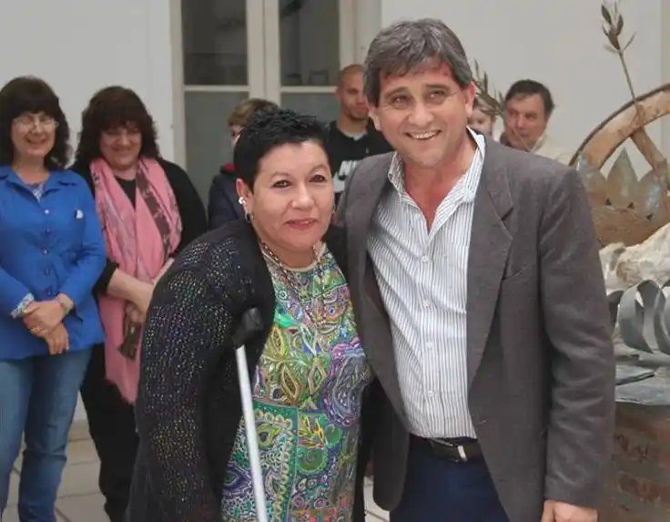 LOBERIA: Entregaron distinciones a los trabajadores  municipales