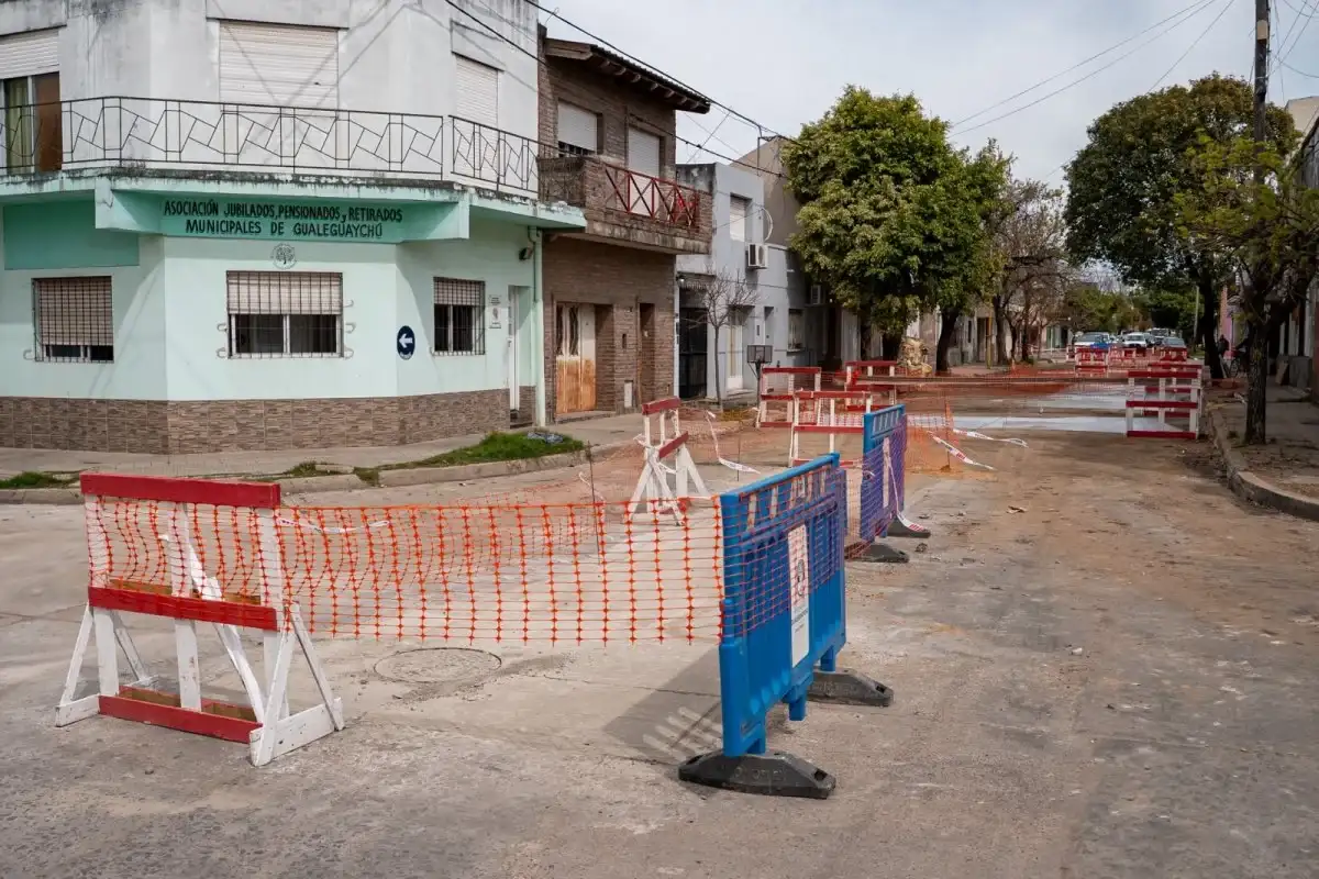 Realizan la reconstrucción integral de la calle Andrade, entre Rucci y Aguado