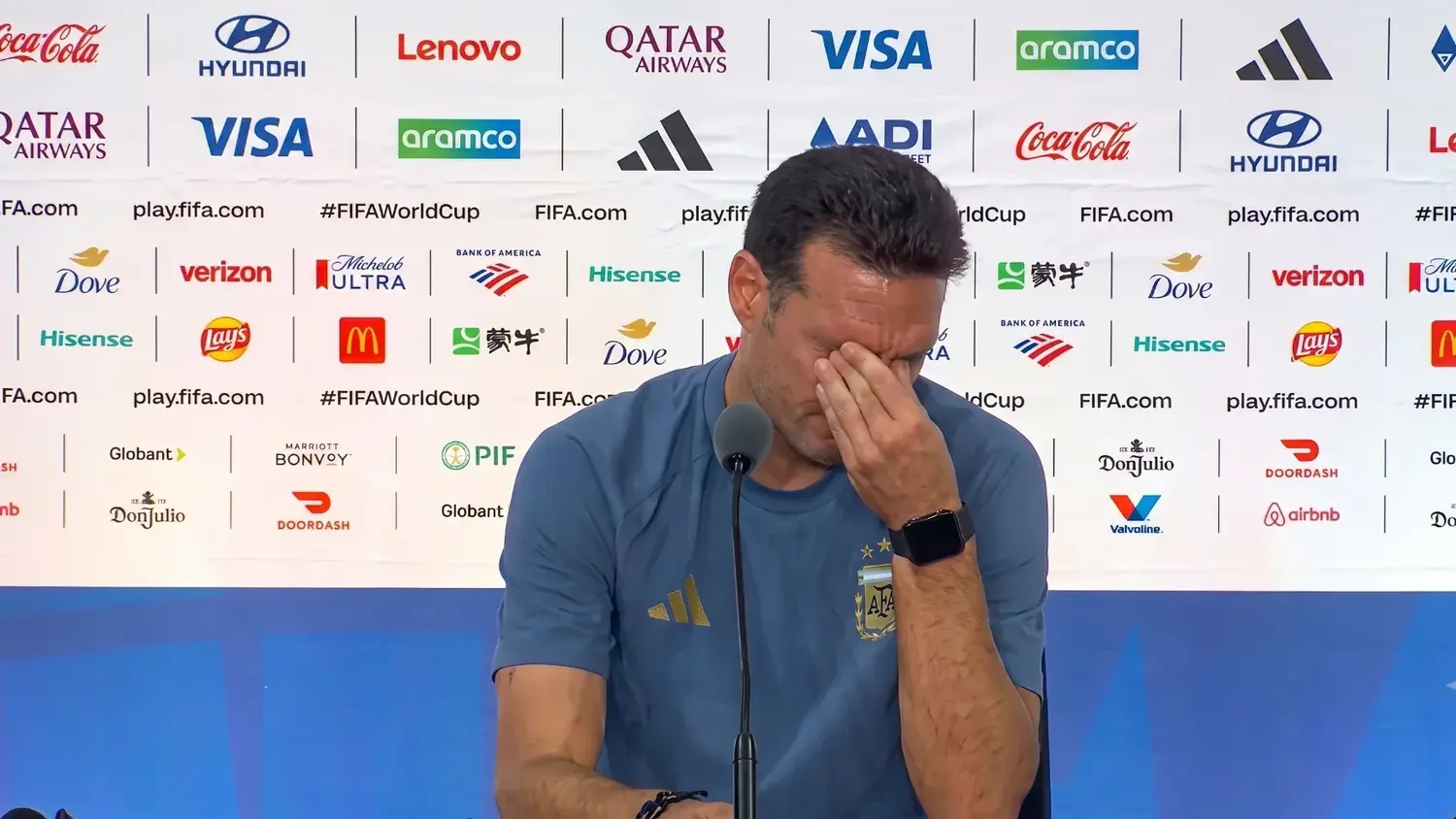 "Agradecimiento eterno a estos chicos": Scaloni se quebró tras perder la final del Mundial y puso en duda su continuidad