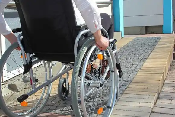 El Gobierno actualiza hasta un 35% las prestaciones para discapacidad