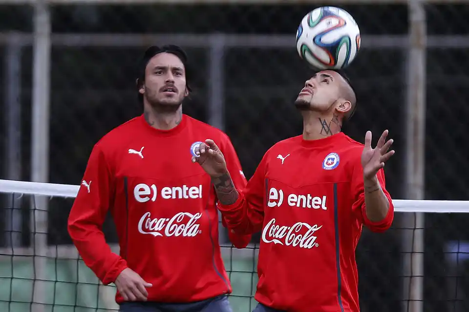 Brasil 2014: Con Vidal en cancha, Chile va por su primer victoria frente a Australia