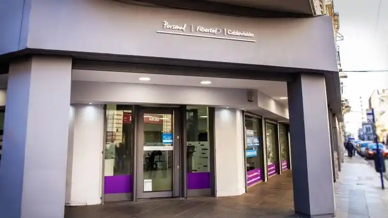 Telecom inaugura su nueva oficina convergente en Rosario