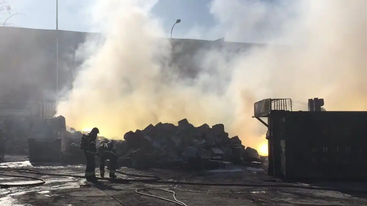 Madrid en alerta por una nube tóxica por incendio
