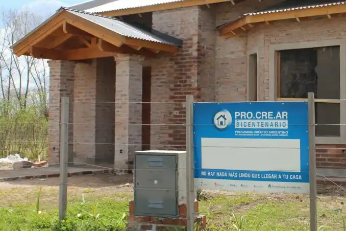 Procrear: familias insisten con el reclamo por el cobro de créditos de 2015