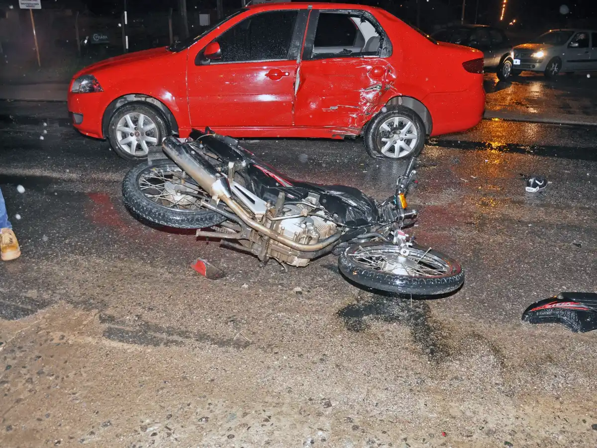  Motociclista accidentado sufrió traumatismo de cráneo grave 