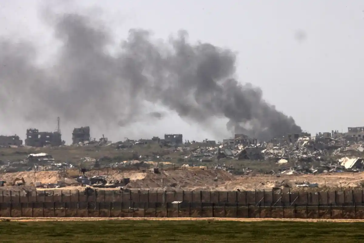 Bombardeo israelí en escuela de Gaza deja 31 muertos: REFUGIO CONVERTIDO EN TRAGEDIA