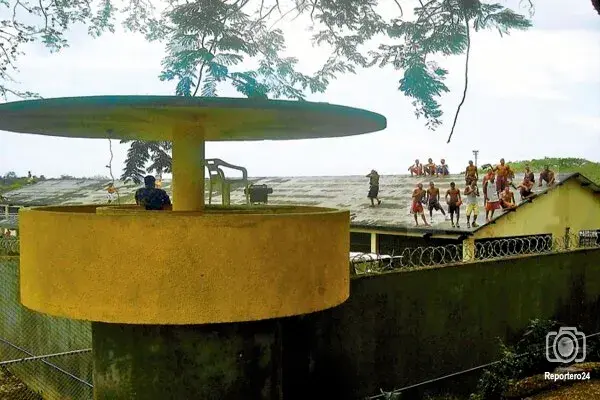INTERVIENEN CÁRCEL DE EL DORADO: 17 pranes hacían de las suyas