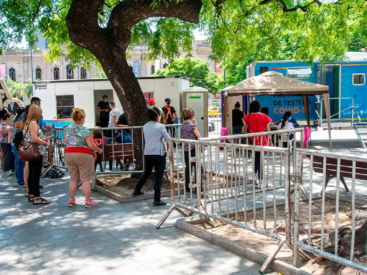 Enero termina con los contagios de coronavirus en baja: 43.472 en las últimas 24 horas
