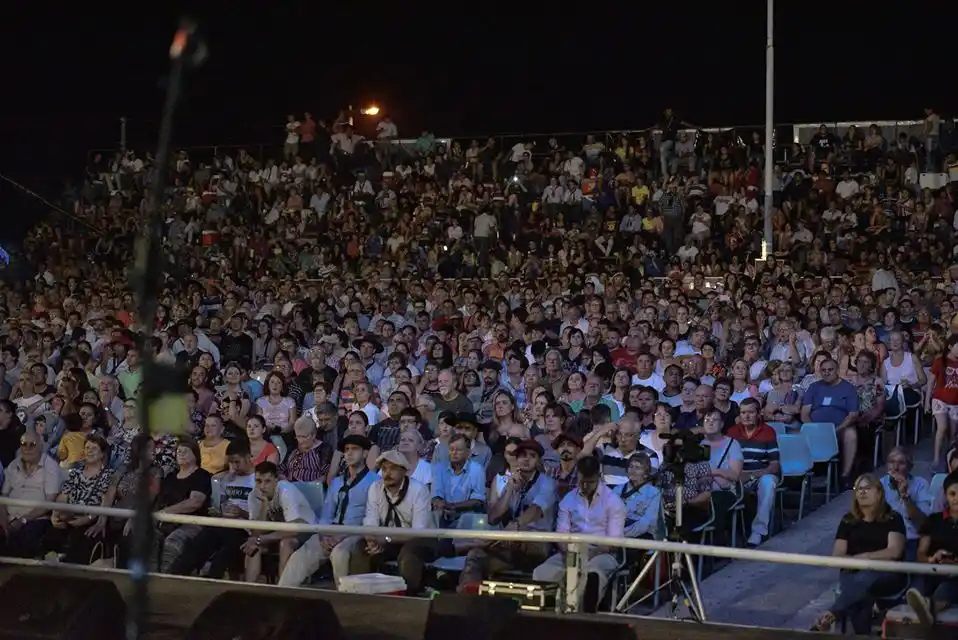 El Festival de Diamante cerró su quinta noche con otro récord de público