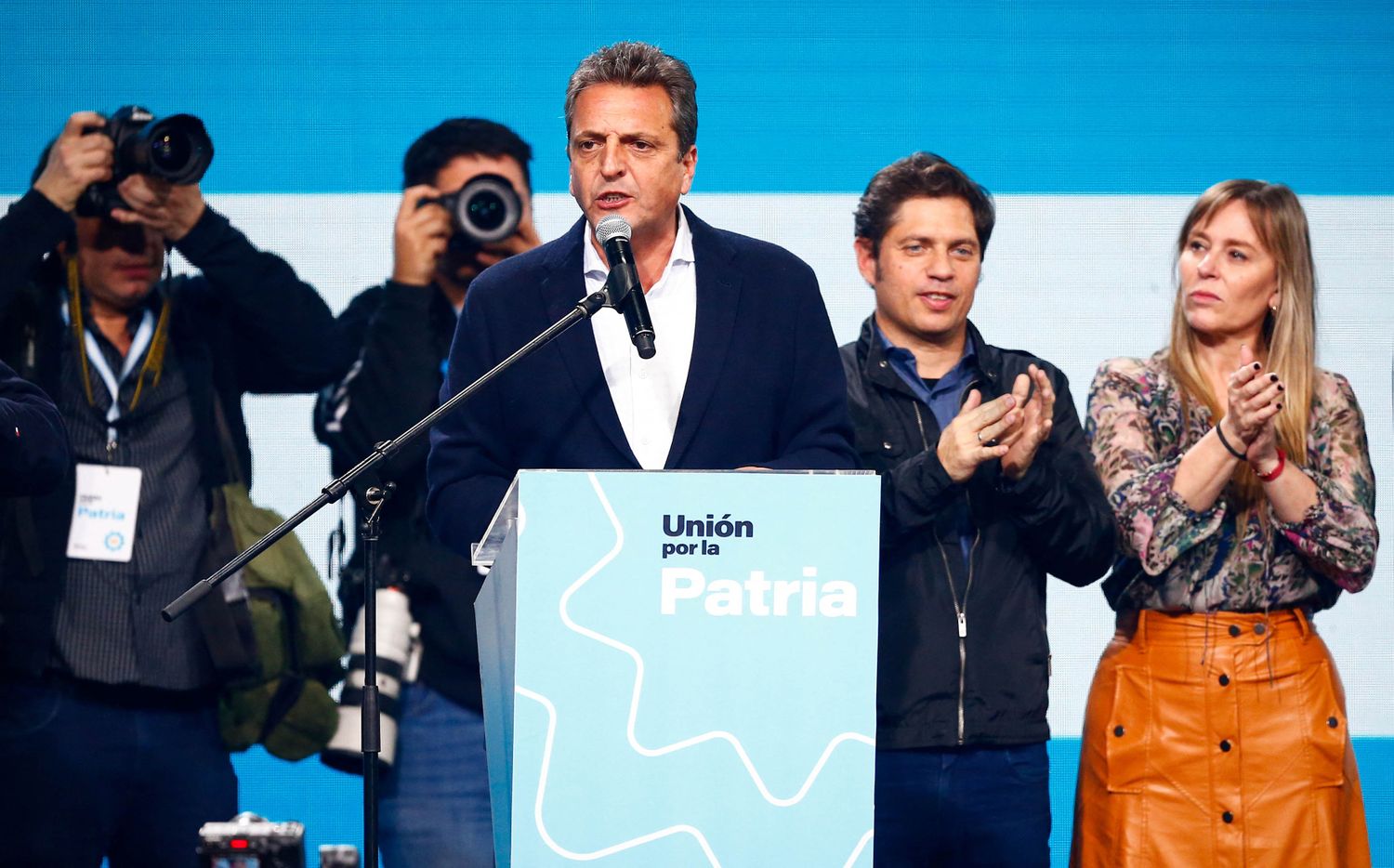Sergio Massa habla junto a los otros candidatos de Unión por la Patria, luego de conocerse los resultados