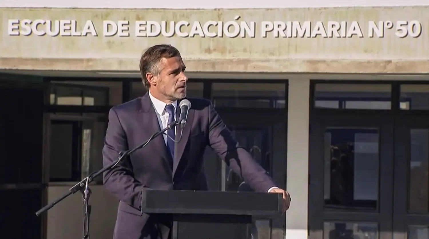 Achával elogió la gestión de Kicillof en materia de educación.