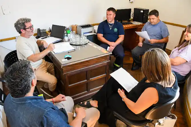 En reunión con los gremios se definieron pases a planta permanente para trabajadores municipales